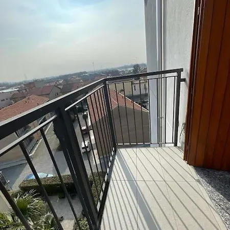 Cav Pop Sky Apartment *